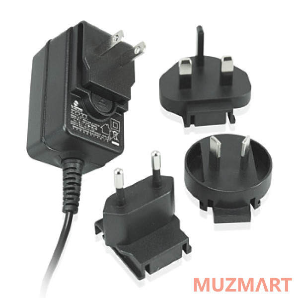 TC Helicon POWER PLUG 12 Универсальный блок питания для гастролей